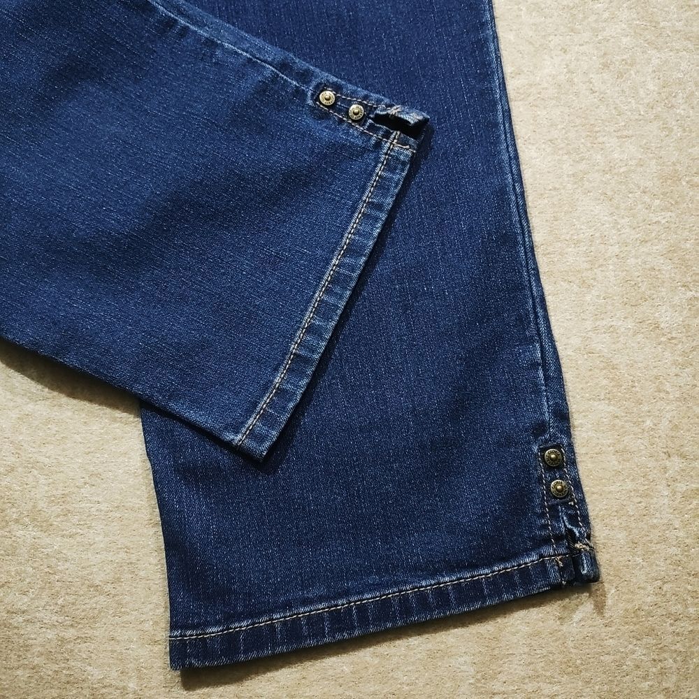 Gloria Vanderbilt Slimming Effect Capri Denim Blue Jean Pants #7 - Picture 7 of 10